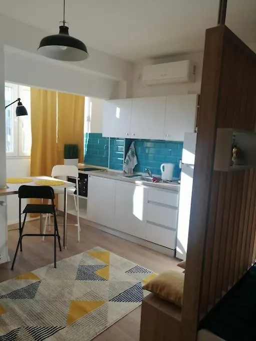 Cozy Central Up Studio Bucharest Apartment